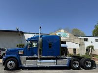 2020 Freightliner CORONADO 132