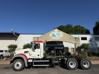 2011 Mack GRANITE GU713