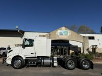 2020 Volvo VNR64T400