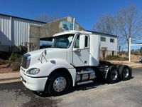 2016 Freightliner COLUMBIA 120
