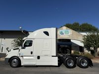 2020 Freightliner CASCADIA 126
