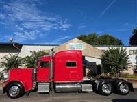 2017 Peterbilt 389