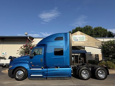 2022 International LT