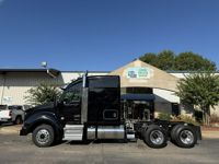 2022 Kenworth T880