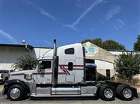 2016 Freightliner CORONADO 132