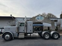 2024 Peterbilt 389