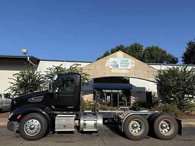 2017 Peterbilt 579
