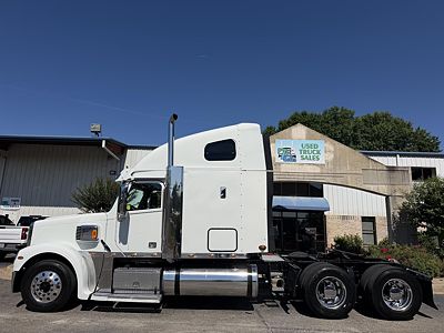 2020 Freightliner CORONADO 132