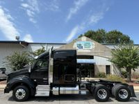 2022 Kenworth T880