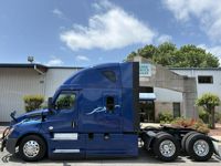 2022 Freightliner CASCADIA 126