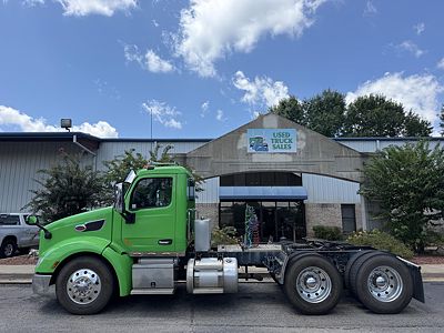 2017 Peterbilt 579