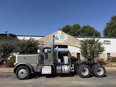 2020 Peterbilt 389