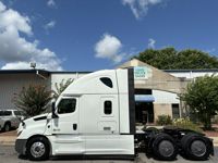 2022 Freightliner CASCADIA 126