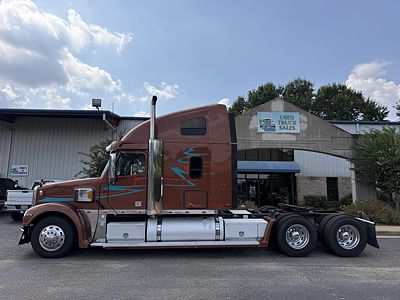 2020 Freightliner CORONADO 132