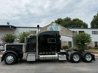 2019 Peterbilt 389