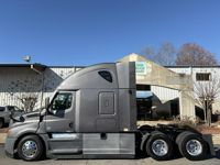 2020 Freightliner CASCADIA 126