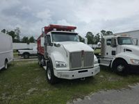 2024 Kenworth T880