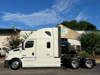2021 Freightliner CASCADIA 126