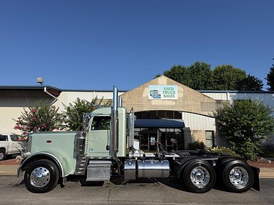 2024 Peterbilt 389