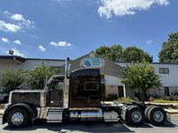 2020 Peterbilt 389