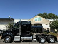 2022 Kenworth T880