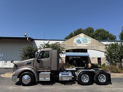 2017 Peterbilt 579