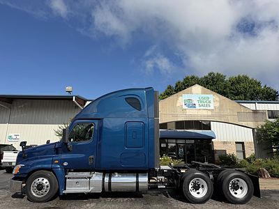 2020 Freightliner CASCADIA 125