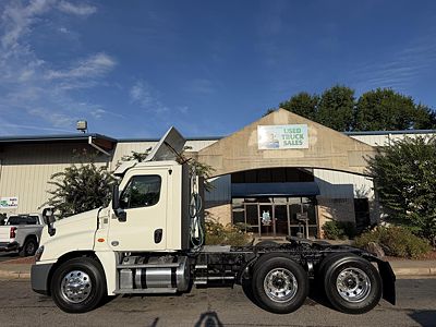 2018 Freightliner CASCADIA 125