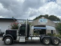 2022 Peterbilt 389