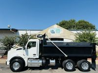2023 Kenworth T880