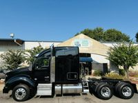 2022 Kenworth T880