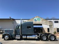 2020 Peterbilt 389