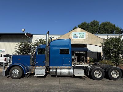 2020 Peterbilt 389