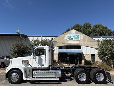 2020 Freightliner CORONADO 132