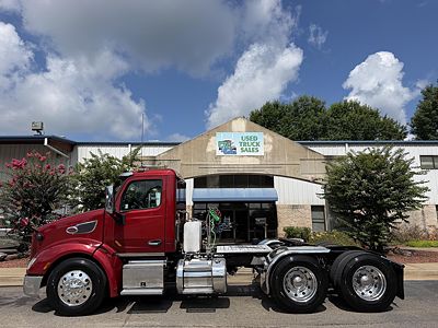 2017 Peterbilt 579