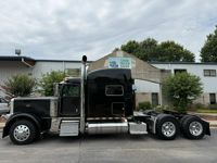 2019 Peterbilt 389