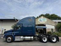 2020 Freightliner CASCADIA 125