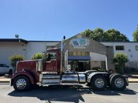 2019 Kenworth W900L