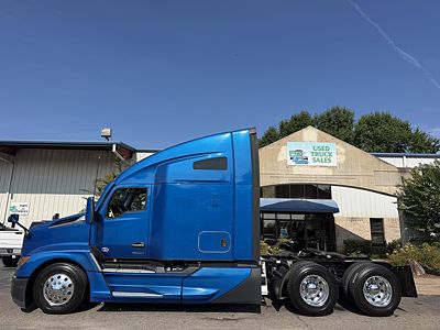 2023 Kenworth T680