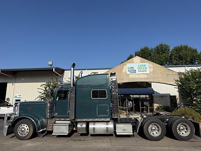 2020 Peterbilt 389