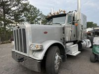 2023 Peterbilt 389