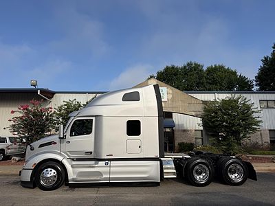 2026 Peterbilt 579