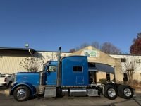 2020 Peterbilt 389