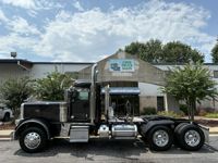 2022 Peterbilt 389