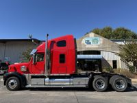 2011 Freightliner CORONADO 132