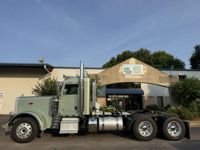 2024 Peterbilt 389