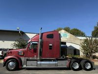 2012 Freightliner CORONADO 132