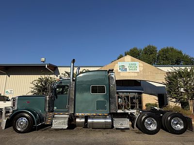 2020 Peterbilt 389