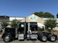2022 Peterbilt 389