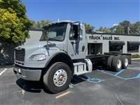 2019 Freightliner M2 106